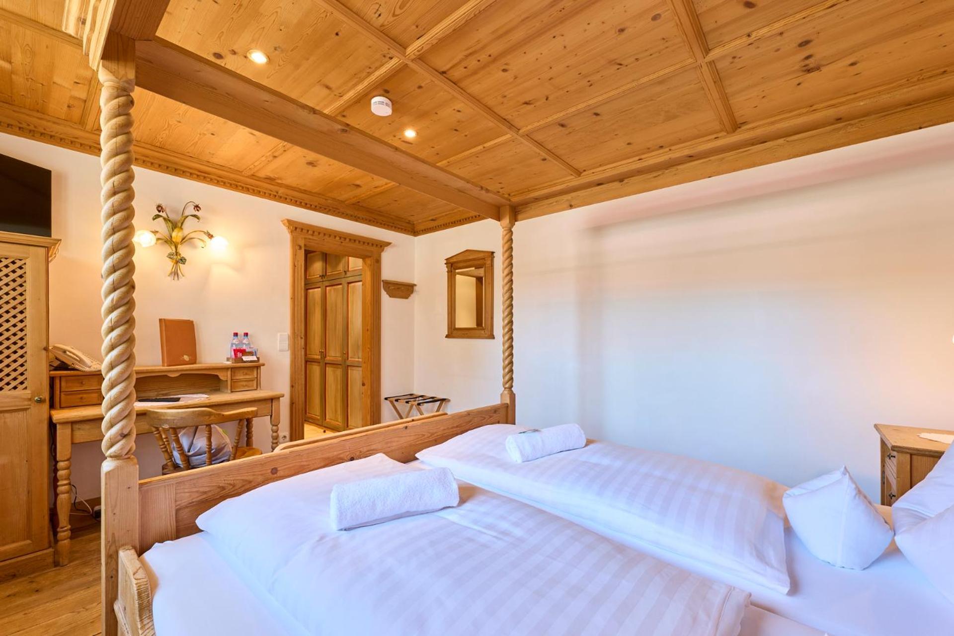 Hotel Waldgasthof Buchenhain Baierbrunn المظهر الخارجي الصورة